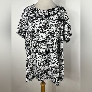 Black and White Floral Romans  Women's Top